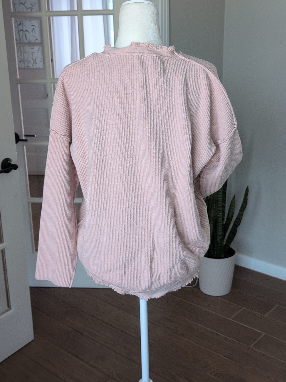 Anthropolige Relaxed Crewneck Distressed Sweater - Blush Pink Size Small - Picture 3 of 4